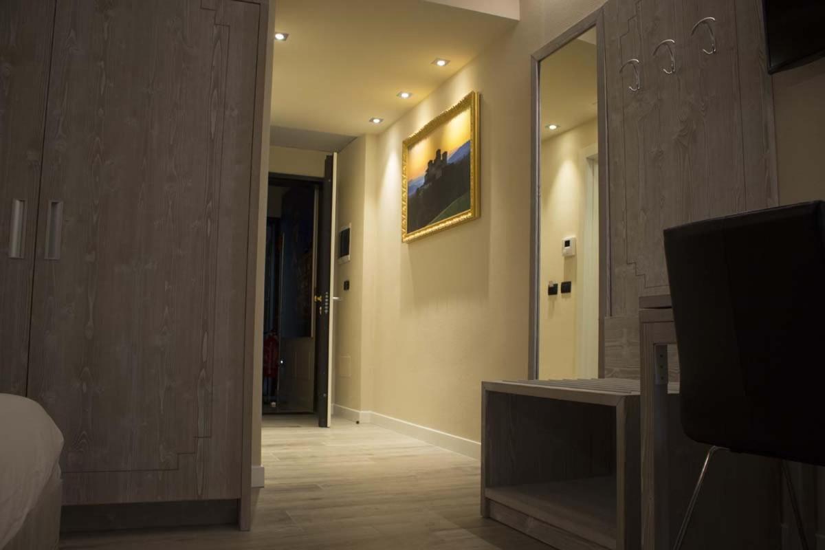 Palazzo Domanto Apartments Parma Luaran gambar
