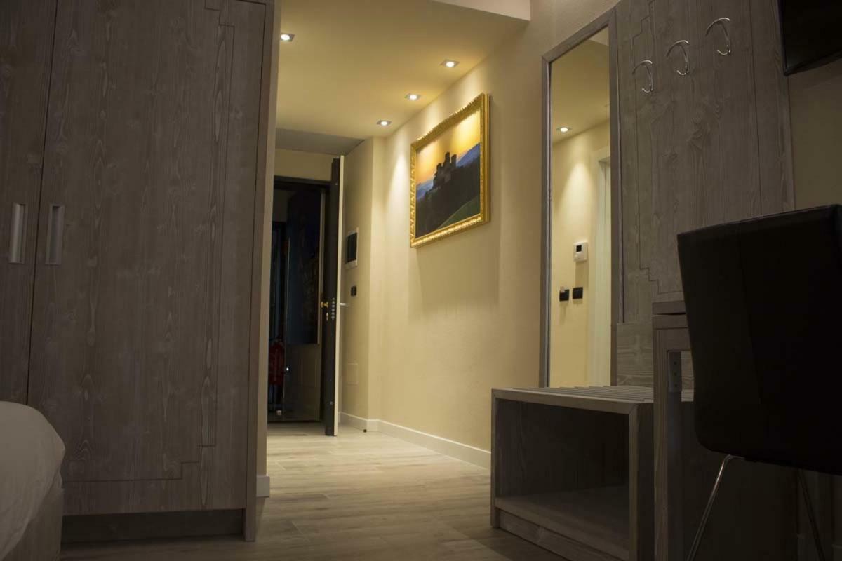 Palazzo Domanto Apartments Parma Luaran gambar