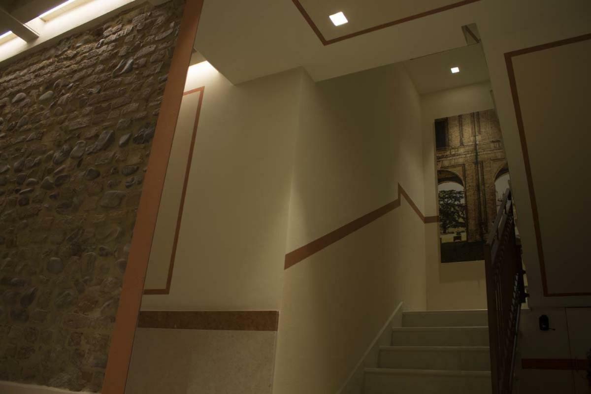 Palazzo Domanto Apartments Parma Luaran gambar