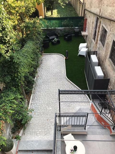Palazzo Domanto Apartments Parma Luaran gambar
