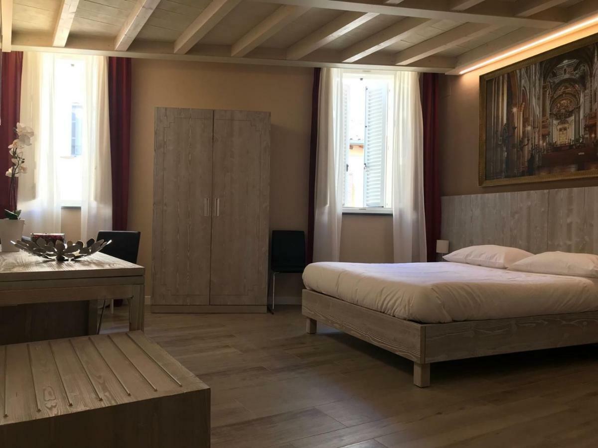 Palazzo Domanto Apartments Parma Luaran gambar
